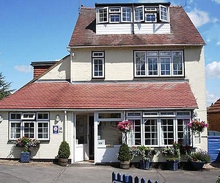 Penryn Guest House, Ensuite Rooms, Free Parking And Free Wifi Stratford-upon-Avon Eksteriør bilde
