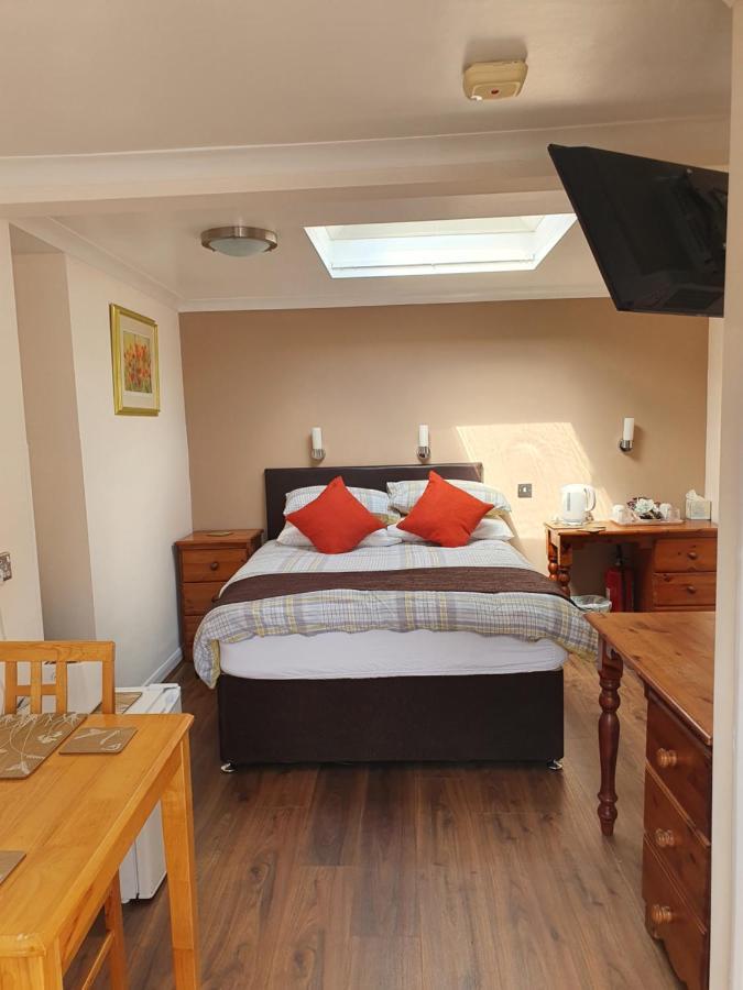 Penryn Guest House, Ensuite Rooms, Free Parking And Free Wifi Stratford-upon-Avon Eksteriør bilde