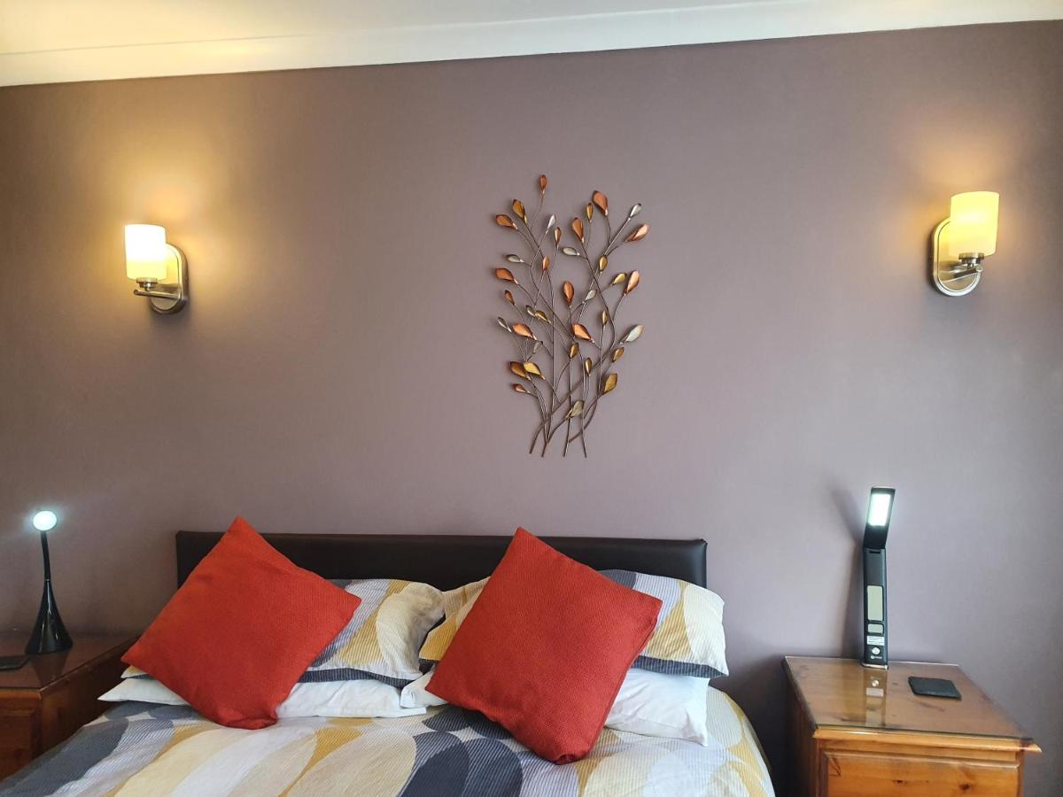 Penryn Guest House, Ensuite Rooms, Free Parking And Free Wifi Stratford-upon-Avon Eksteriør bilde