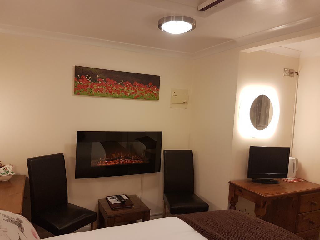 Penryn Guest House, Ensuite Rooms, Free Parking And Free Wifi Stratford-upon-Avon Eksteriør bilde