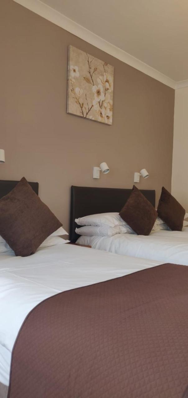 Penryn Guest House, Ensuite Rooms, Free Parking And Free Wifi Stratford-upon-Avon Eksteriør bilde