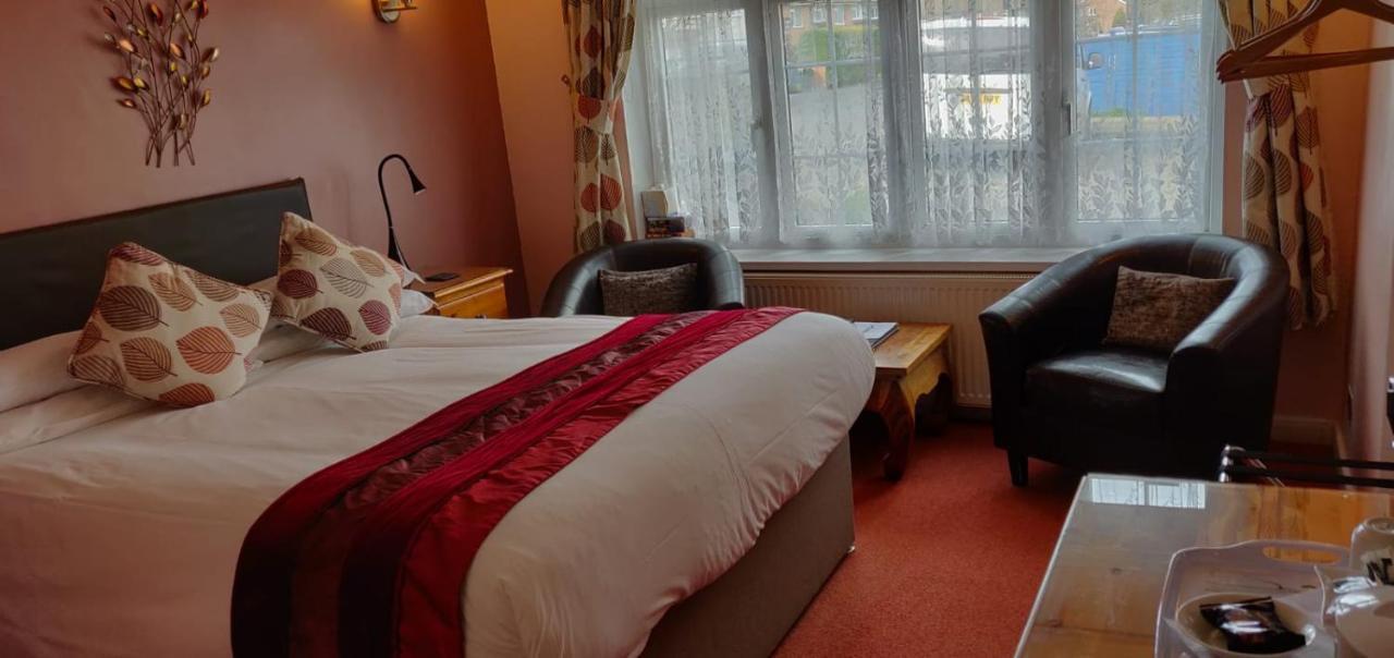 Penryn Guest House, Ensuite Rooms, Free Parking And Free Wifi Stratford-upon-Avon Eksteriør bilde